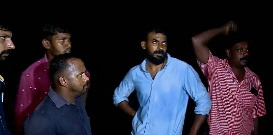 നാടിന്റെ പ്രാര്‍ഥന ഫലിച്ചു, മണിക്കൂറുകള്‍ നീണ്ട തിരച്ചില്‍;
വനത്തില്‍ കുടുങ്ങിയ മൂന്ന് സ്ത്രീകളെയും കണ്ടെത്തി
