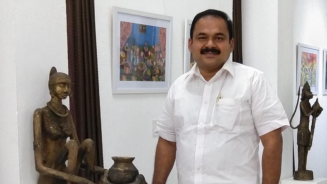 പത്ത് ലക്ഷം രൂപ സ്ത്രീധനം വാങ്ങി, പരസ്ത്രീബന്ധം ചോദ്യം ചെയ്തപ്പോൾ മർദനം; ഭാര്യയുടെ പരാതിയിൽ ബിപിന്‍ സി ബാബുവിനെതിരെ കേസ്