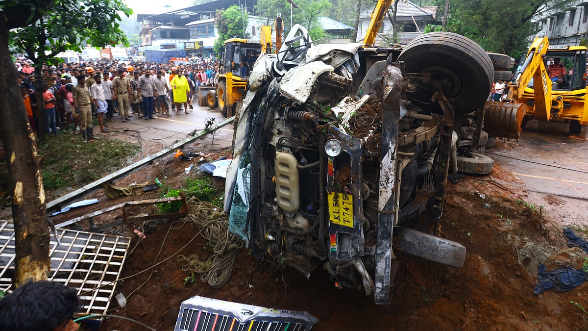 പനയമ്പാടം അപകടം: രണ്ടു ലോറി ഡ്രൈവര്‍മാര്‍ക്കെതിരെയും കേസ്; നരഹത്യാക്കുറ്റം