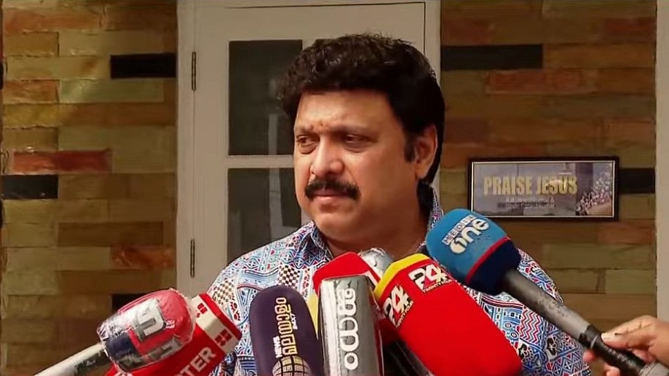 'ഇനി ഇളവില്ല, സ്‌കൂള്‍ ബസുകളില്‍ ഉടന്‍ കാമറകള്‍ സ്ഥാപിക്കണം';  കര്‍ശന നിര്‍ദേശം നല്‍കി ഗതാഗതമന്ത്രി