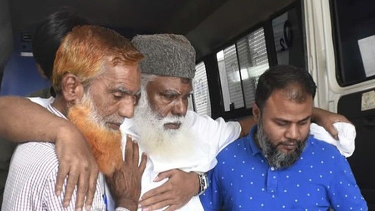 അഡ്വാനിയെ വധിക്കാന്‍ പദ്ധതിയിട്ടു, കോയമ്പത്തൂര്‍ സ്‌ഫോടനപരമ്പരയുടെ മുഖ്യ ആസൂത്രകന്‍ ബാഷ അന്തരിച്ചു
