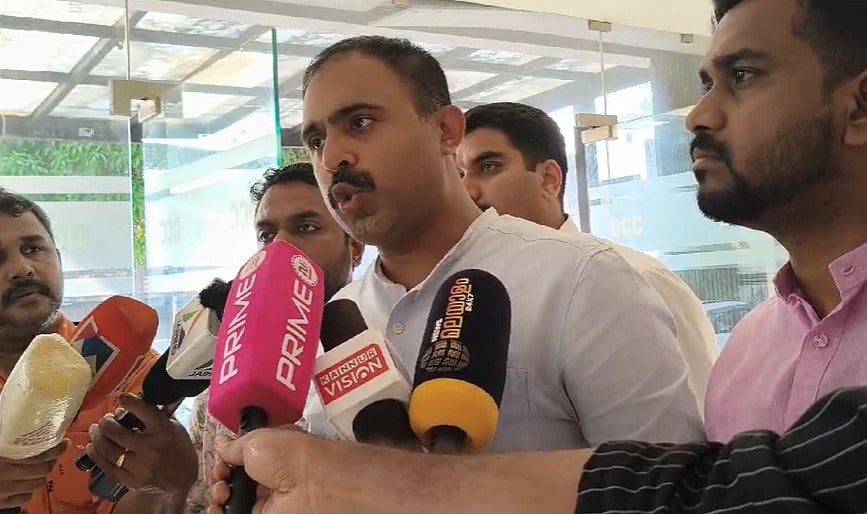 'പാര്‍ട്ടി ഓഫിസില്‍ നിന്നും കിട്ടുന്ന നക്കാപ്പിച്ച വാങ്ങി കഴിക്കേണ്ടി വരും; പൊലിസുകാരെ തെരുവില്‍ കൈകാര്യം ചെയ്യും'