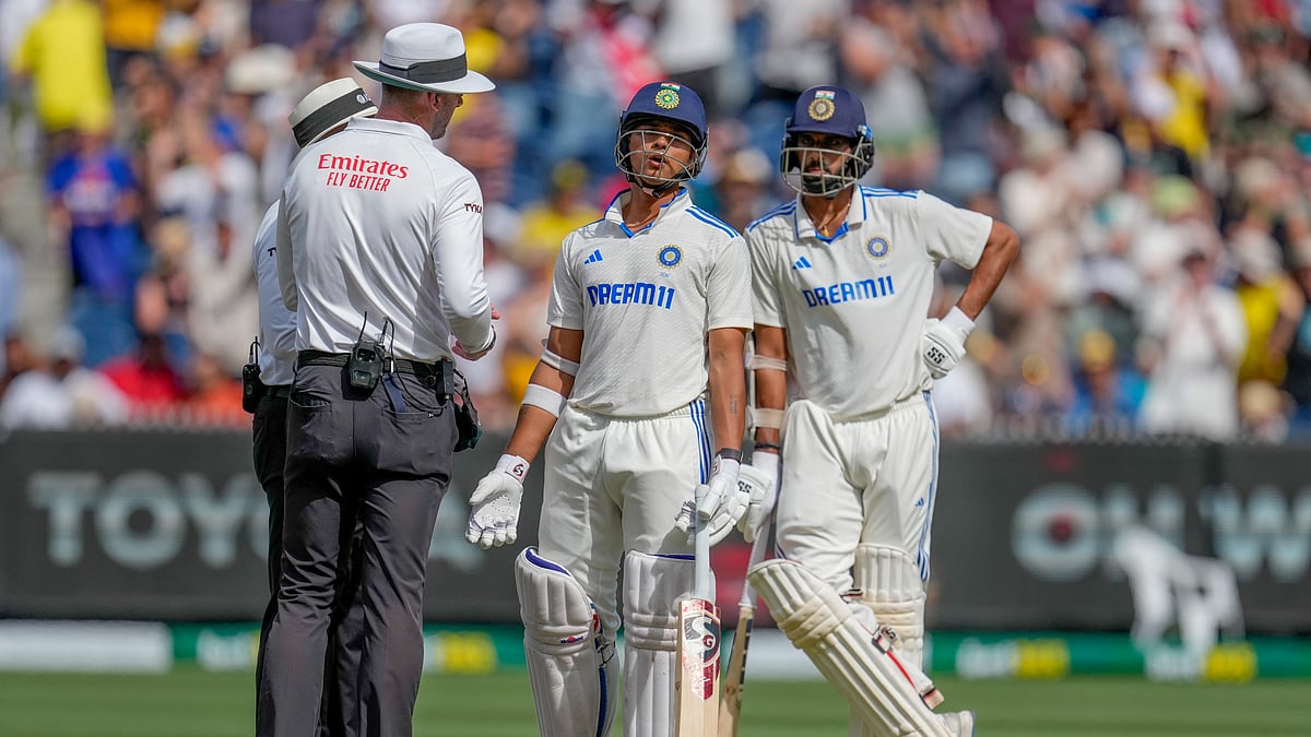 സ്നിക്കോ അനങ്ങിയില്ല, എന്നിട്ടും ഔട്ട് വിധിച്ച് മൂന്നാം അംപയര്‍;   ജയ്‌സ്വാളിന്‍റെ പുറത്താകലില്‍ വിവാദം