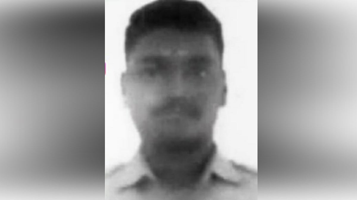 ശബരിമലയ്ക്ക് കാൽ നടയായി പോകുന്നതിനിടെ ബൈക്കിടിച്ചു; പരിക്കേറ്റ പൊലീസുകാരൻ മരിച്ചു