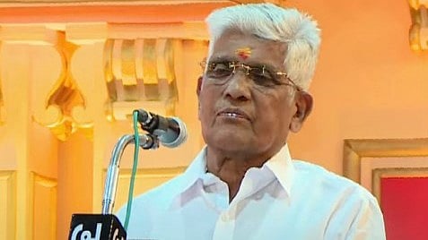 ക്ഷണിച്ചത് കോണ്‍ഗ്രസിന്റെ മുദ്രയില്‍ അല്ല; ചെന്നിത്തല എന്‍എസ്എസിന്റെ സന്തതിയെന്ന് സുകുമാരന്‍ നായര്‍