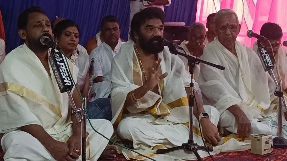 ഭാവ ഗായകന് ഓർമപ്പൂക്കളുമായി കൊല്ലൂരിൽ സംഗീതജ്ഞരുടെ പ്രാർഥനാഞ്ജലി - വിഡിയോ