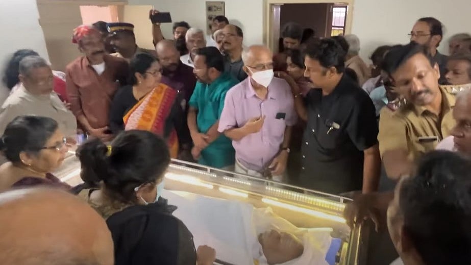 ഭാവഗായകന് വിട നല്‍കി പ്രിയപ്പെട്ടവരും ആരാധകരും; ചേന്ദമംഗലത്തെ തറവാട്ട് വീട്ടില്‍ നാളെ സംസ്‌കാരം
