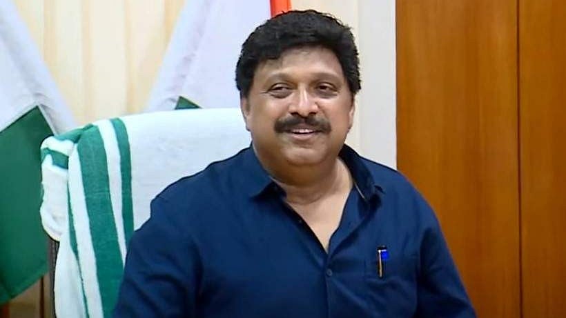 വാക്കുപാലിച്ച് ഗണേഷ് കുമാര്‍; കെഎസ്ആര്‍ടിസി ജീവനക്കാര്‍ക്ക് ഇനി മുതല്‍ ഒന്നാം തീയതി ശമ്പളം