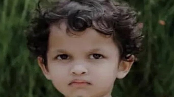 കളിക്കുന്നതിനിടെ ഗേറ്റ് ദേഹത്തു വീണു; മലപ്പുറത്ത് മൂന്ന് വയസ്സുകാരി മരിച്ചു