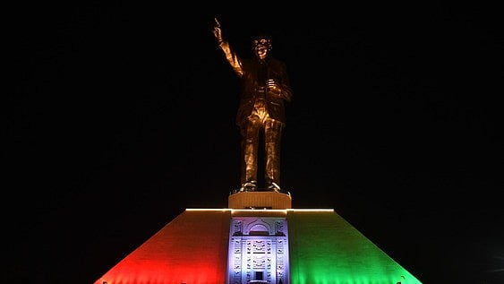 76-ാം റിപ്പബ്ലിക് ദിനാഘോഷ നിറവിൽ രാജ്യം; ഡൽഹിയിൽ കനത്ത സുരക്ഷ
