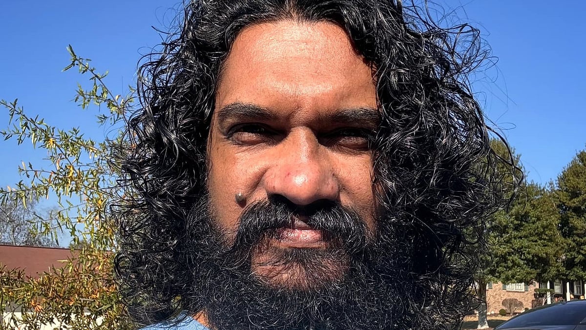 '32 വർഷത്തിനിടെ കുത്സിത പ്രവർത്തനങ്ങൾ കൊണ്ട് ശ്വാസം മുട്ടിച്ച് കൊലപ്പെടുത്തിയ എത്രയോ കലാകാരൻമാർ'; 'അമ്മ'യ്ക്കെതിരെ സനൽ കുമാർ ശശിധരൻ