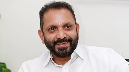 'പൊതിച്ചോറ് കഴിച്ചവരൊക്കെ അതു കൊടുത്തവര്‍ക്ക് വോട്ടുചെയ്തിരുന്നെങ്കില്‍ കെ  മുരളീധരന്‍ ഉള്‍പ്പെടെ പലരും സഭ കാണില്ലായിരുന്നു'; രാഷ്ട്രീയം കാണേണ്ടതില്ല'