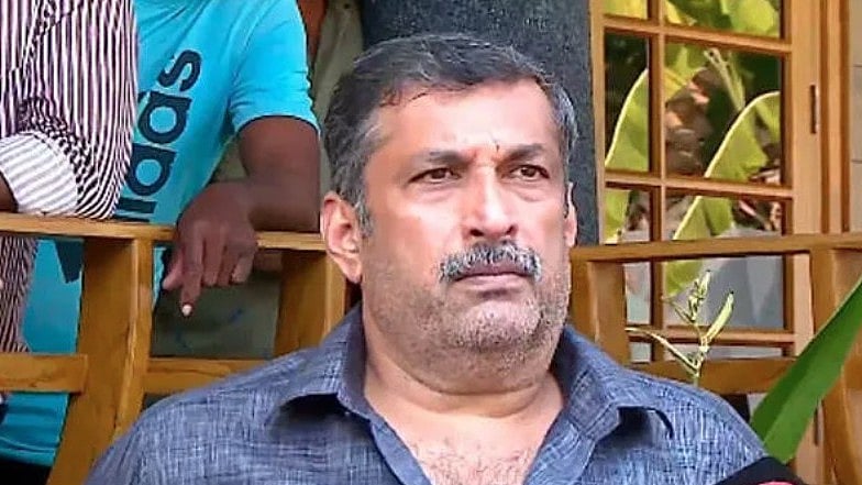 'മോഹന്‍ലാല്‍ വന്നത് സ്വന്തം കൈയില്‍ നിന്ന് ടിക്കറ്റ് എടുത്തല്ല, അമ്മയില്‍നിന്ന് പണം വാങ്ങിയിട്ടില്ല', ജയന്‍ ചേര്‍ത്തലയ്‌ക്കെതിരെ മാനനഷ്ട പരാതിയുമായി പ്രൊഡ്യൂസേഴ്സ് അസോസിയേഷന്‍ 
