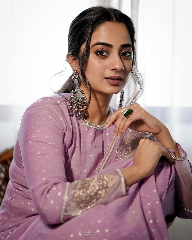 'ട്രെഡീഷ്ണൽ വൈബ്'; ചിത്രങ്ങളുമായി നമിത 