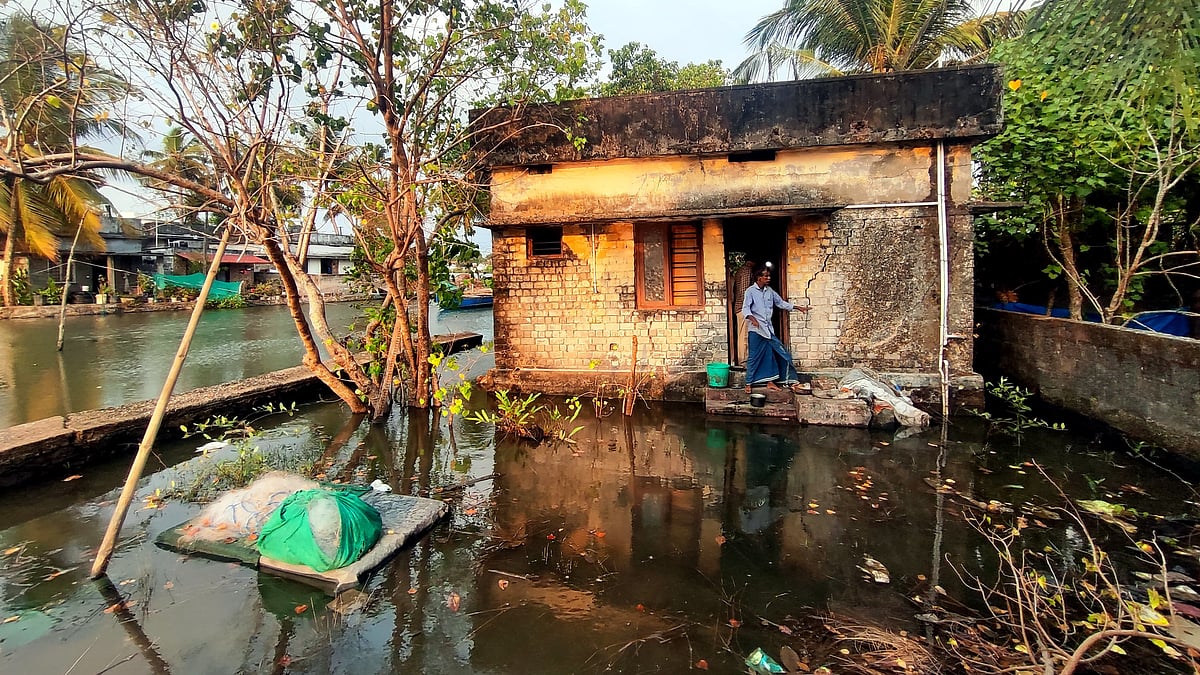 കടൽകയറ്റം, തീരദേശത്തു കൂട്ടപലായനം