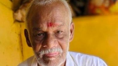 പെരുംതേനീച്ചയുടെ കുത്തേറ്റ് തൊഴിലാളി മരിച്ചു 