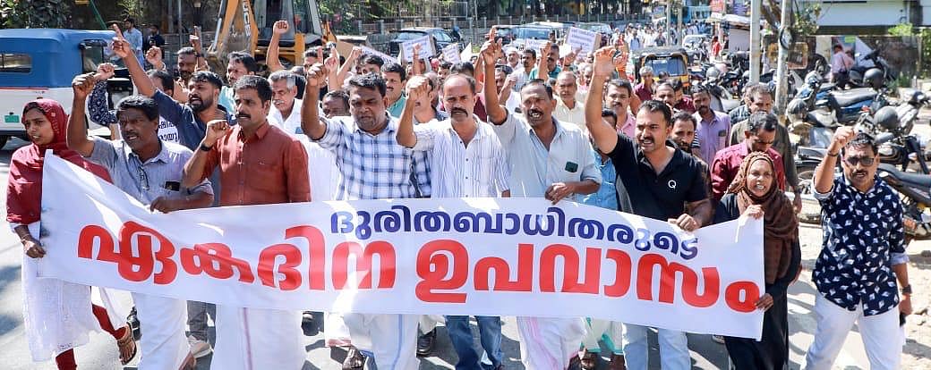 കിട്ടിയതെല്ലാം വാഗ്ദാനങ്ങള്‍; ജീവിതം തിരിച്ചുപിടിക്കാമെന്ന പ്രതീക്ഷയും ഇല്ലാതാകുന്നു, വയനാട് ദുരിന്തബാധിതര്‍ക്ക് പറയാനുള്ളത്