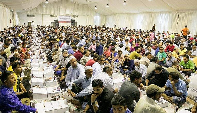 നോമ്പ് തുറക്കുമ്പോള്‍ വറുത്ത പലഹാരങ്ങളും പഞ്ചസാര അടങ്ങിയ പാനീയങ്ങളും വേണ്ട; 'ഹെല്‍ത്തി ഇഫ്താര്‍', ബോധവത്ക്കരണവുമായി പള്ളികള്‍  