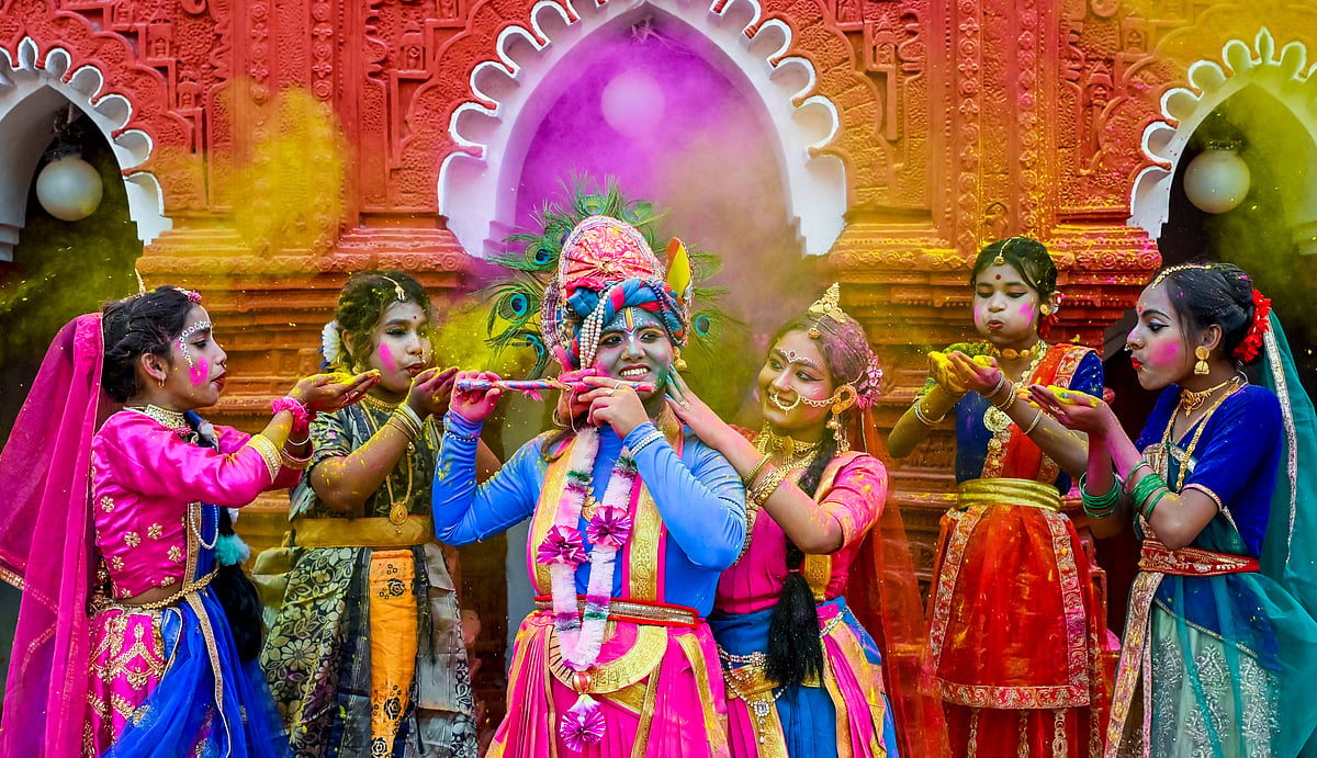 നിറങ്ങളുടെ ആഘോഷം; ഹോളിയുടെ ഐതീഹ്യം എന്ത്? 