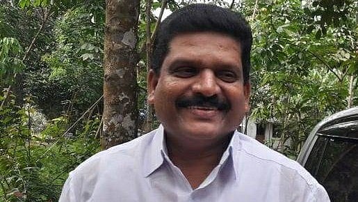 ഗുരുവായൂര് ദേവസ്വം അഴിമതി; ചെങ്ങറ സുരേന്ദ്രനെ സിപിഐയില് നിന്ന് സസ്പെന്ഡ് ചെയ്തു