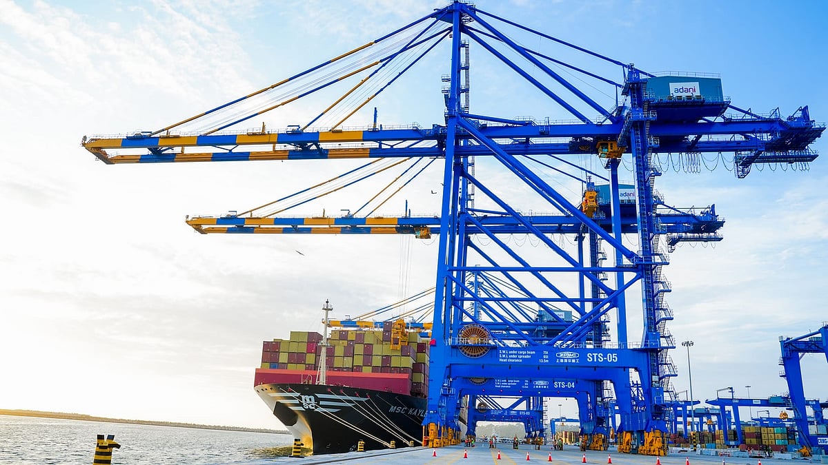 വിഴിഞ്ഞം തുറമുഖം മെയ് രണ്ടിന് പ്രധാനമന്ത്രി രാജ്യത്തിന് സമര്‍പ്പിക്കും; കേരളത്തിന് അഭിമാന നിമിഷം