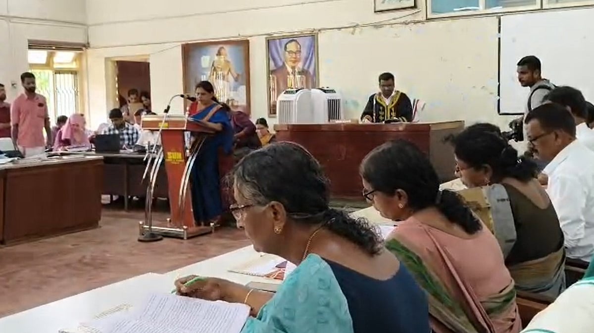 ആശാ വര്‍ക്കര്‍മാര്‍ക്ക് 2000 രൂപ ആശ്വാസ ധനസഹായം; വികസനത്തിന് മുന്‍തൂക്കം നല്‍കി കണ്ണൂര്‍ കോര്‍പറേഷന്‍ ബജറ്റ്