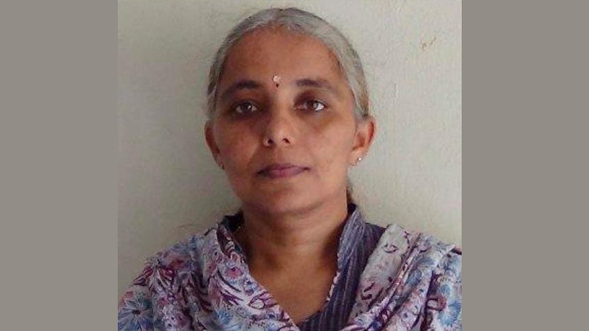 പെരുമ്പാവൂരില്‍ ലോറിയിടിച്ച് അപകടം; സ്‌കൂട്ടര്‍ യാത്രികയായ 
കോളജ് അധ്യാപിക മരിച്ചു