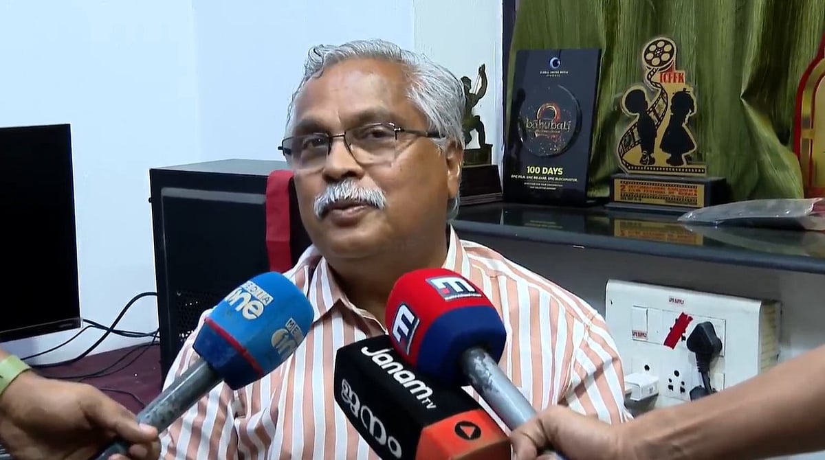 Empuraan row:'കലാകാരന്മാര്‍ക്ക് മാപ്പ് പറയേണ്ട അവസ്ഥ, ഖേദ പ്രകടനം ഉചിതമായോയെന്ന് മോഹന്‍ലാല്‍ ചിന്തിക്കണം' 