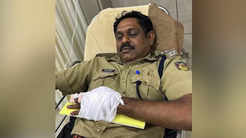 Meetna clash: ഒറ്റപ്പാലം മീറ്റ്‌നയില്‍ സംഘര്‍ഷം; എസ്ഐക്കും കസ്റ്റഡിയിലെടുത്ത യുവാവിനും വെട്ടേറ്റു