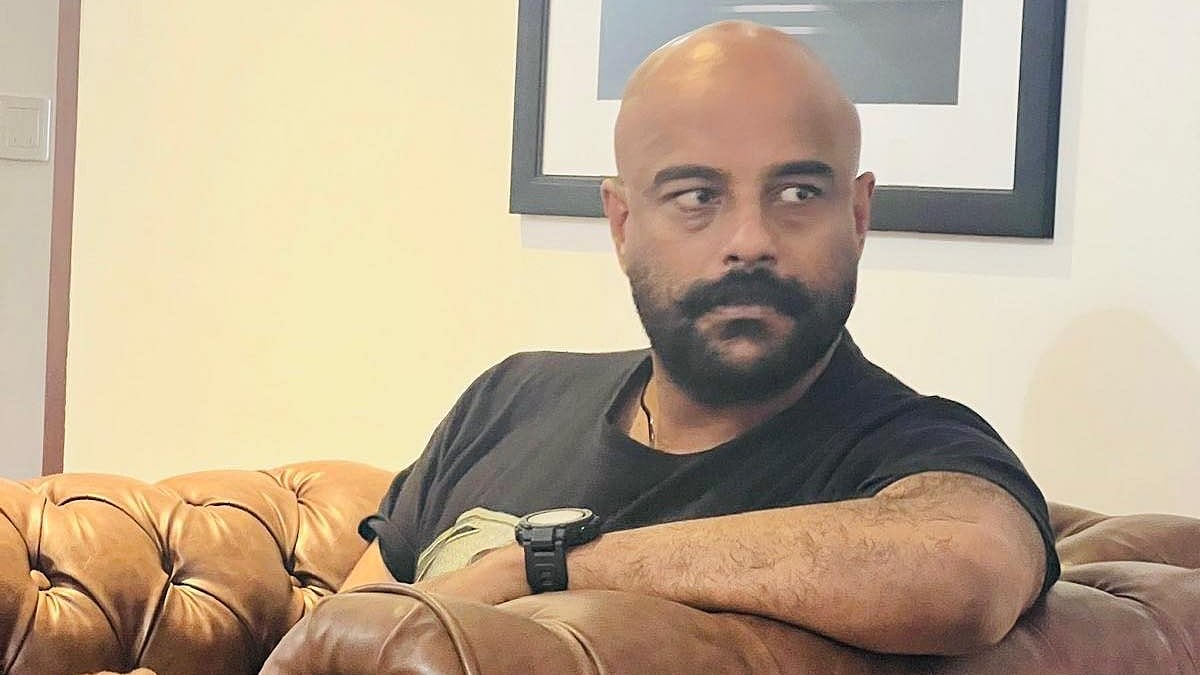 'ആള്‍ക്കൂട്ടക്കൊല നീതിയോട് ചെയ്യുന്നതെന്താണോ അതാണ് കലയോട് സെൻസർഷിപ്പ് ചെയ്യുന്നത്'; ജെഎസ്കെ വിവാദത്തിൽ മുരളി ​ഗോപി
