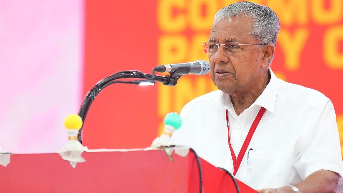 Pinarayi Vijayan: 'വഖഫ് ബിജെപിയുടേയും ആര്‍എസ്എസിന്റേയും  ആയുധം, രാഷ്ട്രീയ സിനിമ അല്ലാതിരുന്നിട്ടും എംപുരാന്‍ ആക്രമിക്കപ്പെട്ടു'