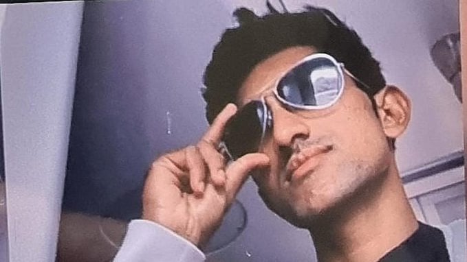 Sexual Assault: മുത്തശ്ശിയുടെ ഫോണില്‍ സ്വകാര്യ ദൃശ്യങ്ങള്‍ പകര്‍ത്തി പരിശീലകന് അയച്ചുകൊടുത്തു; 16കാരിയെ ലൈംഗികമായി പീഡിപ്പിച്ച ബാഡ്മിന്റണ്‍ കോച്ച് അറസ്റ്റില്‍