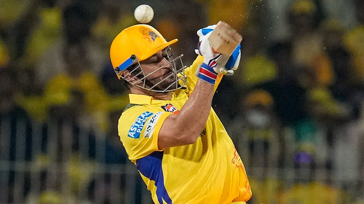 IPL 2025: 'ധോനി, കാലം കഴിഞ്ഞു... കളി മതിയാക്കി കമന്ററി ബോക്സിൽ വന്നിരിക്കു'
