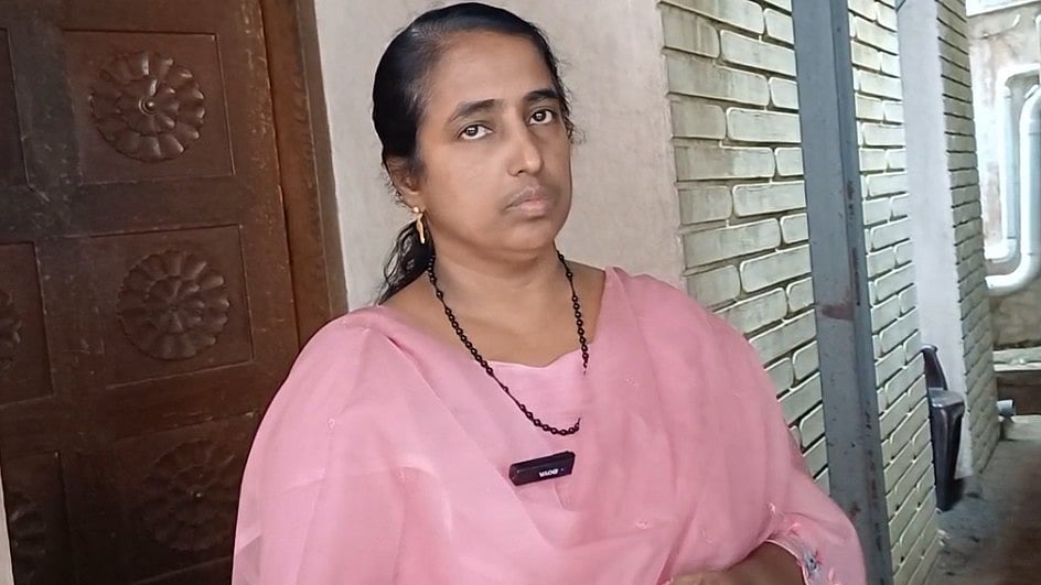 Investor's suicide: 'തെളിവ് നൽകിയിട്ടും സിപിഎം നേതാവിനെതിരെ കേസെടുക്കുന്നില്ല'- നിക്ഷേപകൻ സാബുവിന്റെ ആത്മഹത്യയിൽ ഭാര്യ 