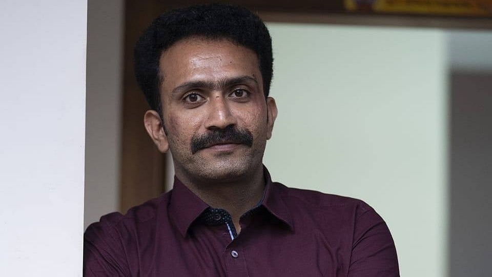 'വിൽക്കുന്നവർ‌ക്ക് ഇല്ലാത്ത കുറ്റം എങ്ങനെയാണ് വലിക്കുന്നവർക്ക് ഉണ്ടാവുക'; ചർച്ചയായി ഷൈന്റെ വാക്കുകൾ, വിഡിയോ