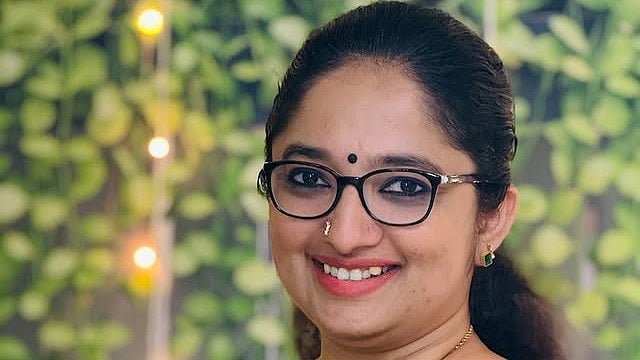 'അത് പത അല്ല, ഞാൻ നടക്കുന്ന എന്റെ ജീവിത പാത ആണ്'; മറുപടിയുമായി ദിവ്യ എസ് അയ്യർ