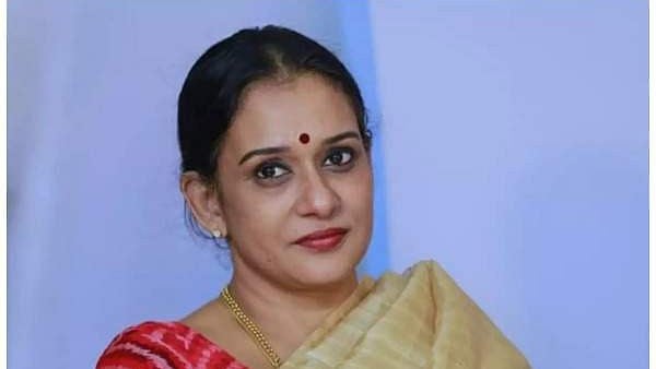 'ഈ സന്ദര്‍ഭത്തില്‍ പറയാന്‍ പാടില്ലായിരുന്നു, എനിക്ക് പറ്റിയ പിഴ'; ഷൈന്‍ ടോം ചാക്കോയെ വെള്ളപൂശിയെന്ന ആരോപണത്തില്‍ മാലാ പാര്‍വതി 