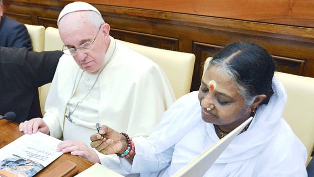 'വിഭജനങ്ങളുടെ ലോകത്ത് ഐക്യത്തിനായി നിലകൊണ്ടു, മാനവികത കുടുംബമായി സ്വീകരിച്ച നേതാവ്'