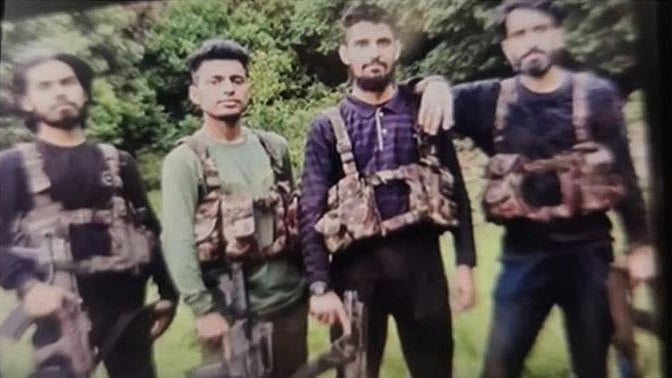 പഹല്‍ഗാം ആക്രമണം: അഞ്ചില്‍ നാലു ഭീകരരെ തിരിച്ചറിഞ്ഞു, രണ്ടുപേര്‍ പാകിസ്ഥാനികള്‍; തിരച്ചില്‍ തുടരുന്നു