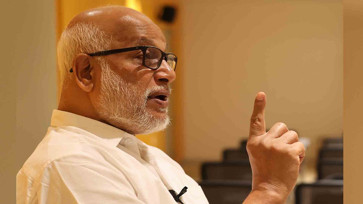 ''പതിനായിരം പത്തിയുള്ള വിഷപ്പാമ്പ്'; സംഘപരിവാർ സമൂഹത്തിന്റെ ഓരോ കോശങ്ങളിലേക്കും നുഴഞ്ഞുകയറുന്നു'