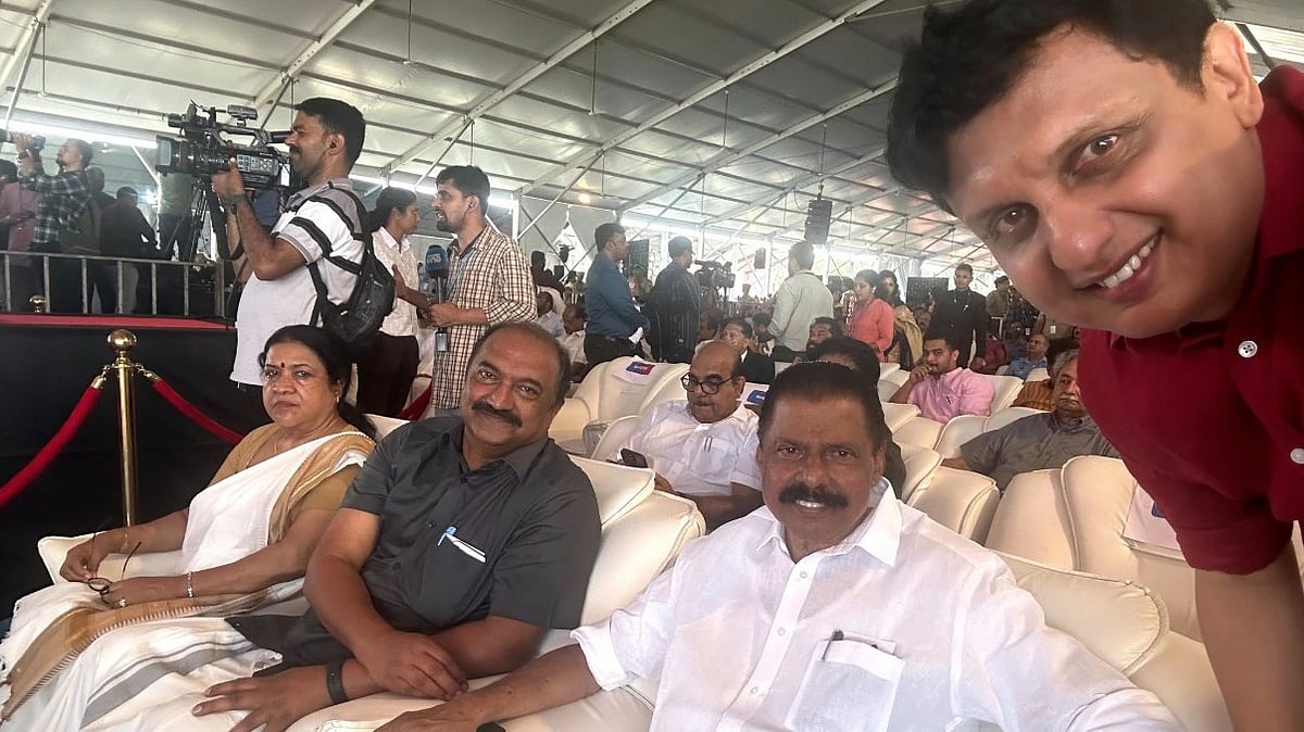'ഞങ്ങള്‍ സദസ്സിലുണ്ട്, രാജീവ് ചന്ദ്രശേഖര്‍ വേദിയിലും' എന്ന് റിയാസ്; 'നിങ്ങളുടെ കണ്‍വീനര്‍ സ്റ്റേജില്‍ ഉണ്ടാകുന്നത് സ്വാഭാവികമല്ലേ'യെന്ന് രാഹുല്‍