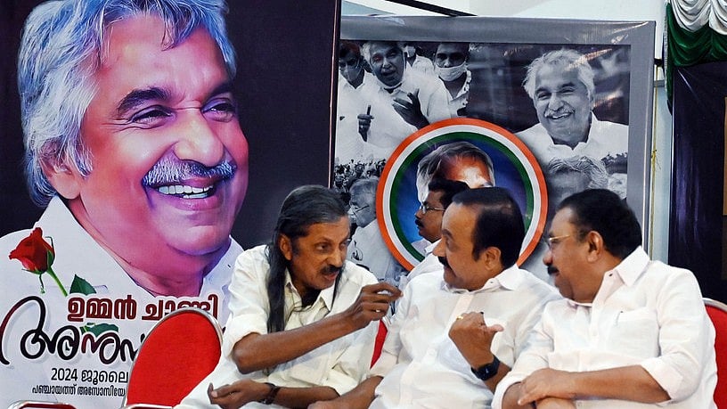 'ഉമ്മന്‍ ചാണ്ടിയുടെ ഓര്‍മ്മകളെ പോലും ഭയപ്പെടുന്നു'; സിപിഎമ്മിന് മറുപടിയായി മുന്‍മുഖ്യമന്ത്രിയുടെ വിഴിഞ്ഞം പ്രസംഗം പങ്കുവെച്ച് പ്രതിപക്ഷ നേതാവ്  