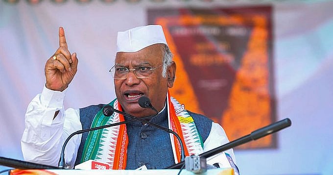 പഹല്‍ഗാം ഭീകരാക്രമണത്തിന് മൂന്ന് ദിവസം മുന്‍പേ പ്രധാനമന്ത്രിക്ക് വിവരം ലഭിച്ചു; മോദി കശ്മീര്‍ സന്ദര്‍ശനം റദ്ദാക്കി; ആരോപണവുമായി ഖാര്‍ഗെ