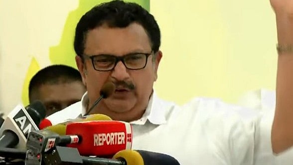 'സുധാകരന്‍ ലോല ഹൃദയന്‍,  പടിയിറങ്ങുന്നത് അഭിമാനത്തോടെ; പലതരക്കാരെ മേയ്ക്കാനായി'
