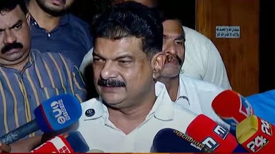 'പബ്ലിക് ഒപ്പീനിയന്‍ ആര്യാടന്‍ ഷൗക്കത്തിനെതിര്;  ഗോഡ് ഫാദര്‍ ഇല്ലാത്തതിനാല്‍ വിഎസ് ജോയ് തഴയപ്പെട്ടു; ഓള്‍ ദി ബെസ്റ്റ് എവരിബഡി'