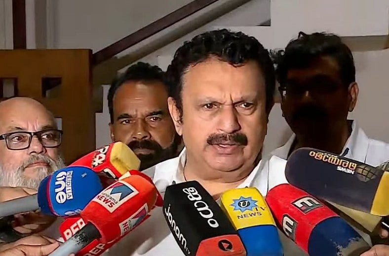 'രണ്ടേ, രണ്ടുകാര്യങ്ങള്‍ മാത്രം'; അന്‍വറിന് സ്വീകാര്യമായ തീരുമാനം കൈക്കൊള്ളുമെന്ന് മുരളീധരന്‍