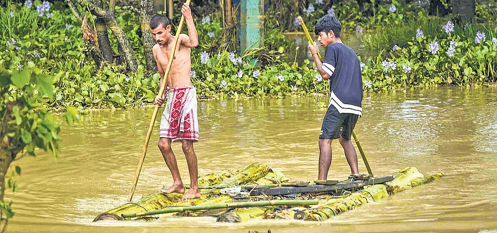 വടക്കുകിഴക്കന്‍ സംസ്ഥാനങ്ങളില്‍ ശക്തമായ മഴ തുടരുന്നു; ദുരിതം,  34 മരണം