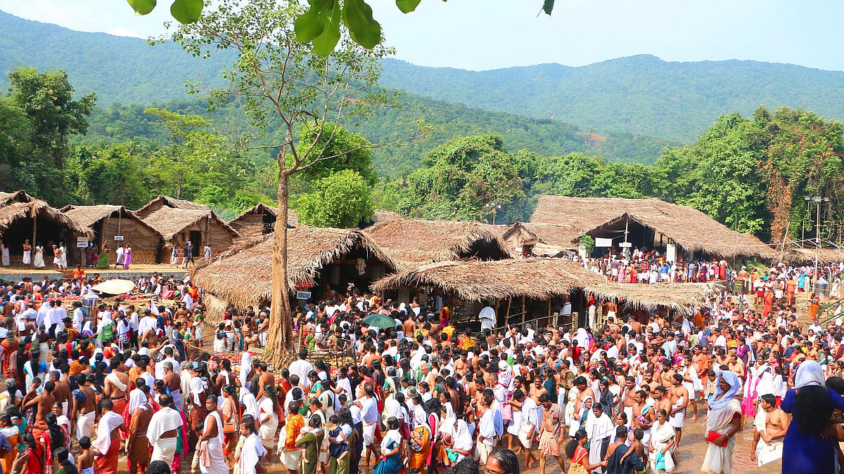 പെയ്തിറങ്ങുന്ന മഴത്തുള്ളികള്‍ പോലെ ഒരായിരം കഥകള്‍, സ്വയംഭൂവായി ശിവന്‍; ആചാര പെരുമയില്‍ കൊട്ടിയൂര്‍ ഉത്സവം, ഐതീഹ്യം, അറിയേണ്ടതെല്ലാം- വിഡിയോ