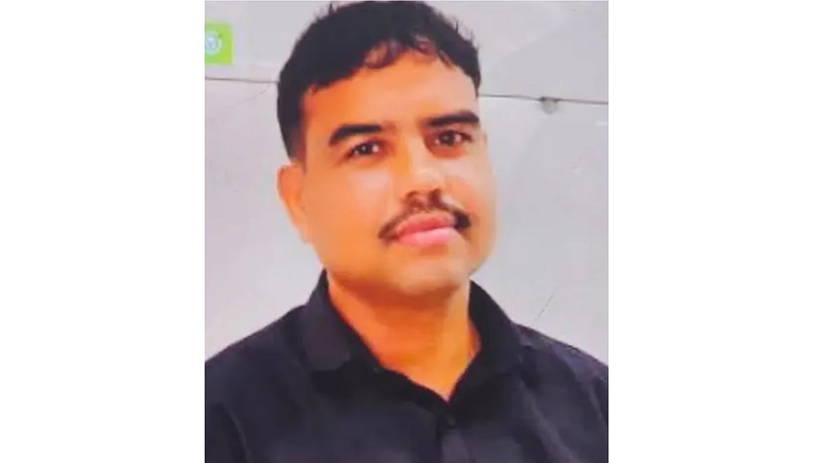 വെള്ളച്ചാട്ടത്തില്‍ കാൽതെറ്റിയ മകനെ രക്ഷിക്കാന്‍ ശ്രമിക്കുന്നതിനിടെ അപകടം; യുവാവ് മരിച്ചു 