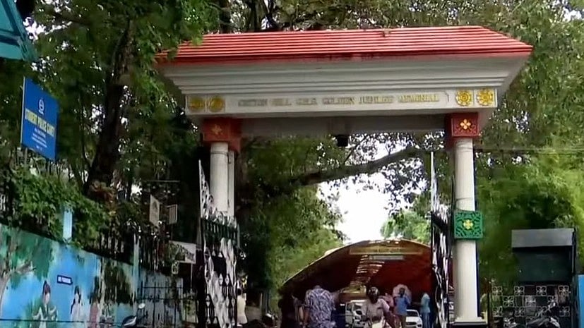വിദ്യാര്‍ത്ഥികളെ ഏത്തമിടീക്കല്‍: അധ്യാപികയ്ക്ക് കാരണം കാണിക്കല്‍ നോട്ടീസ്; പ്രാകൃത ശിക്ഷാരീതികള്‍ ഒഴിവാക്കണമെന്ന് മന്ത്രി